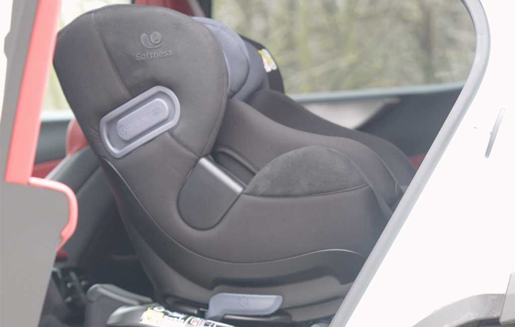 siège auto : comment installer bébé en voiture ?