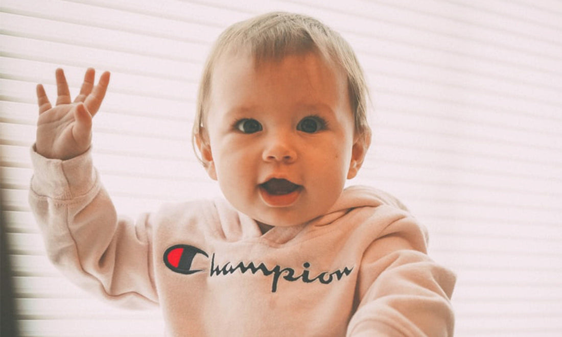 Le langage corporel de bébé : comment l’interpréter ?