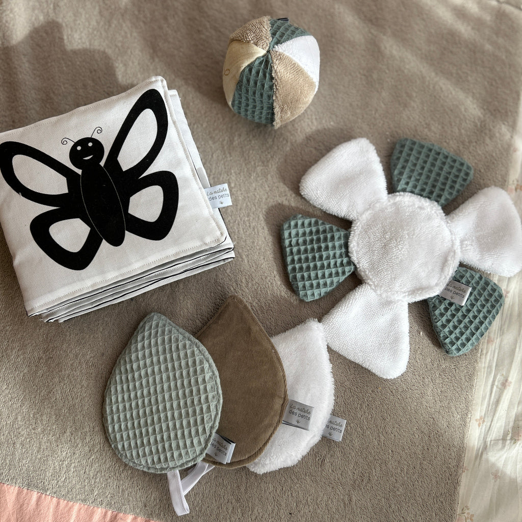 Jeux-deveil-bebe-lanaturedespetits