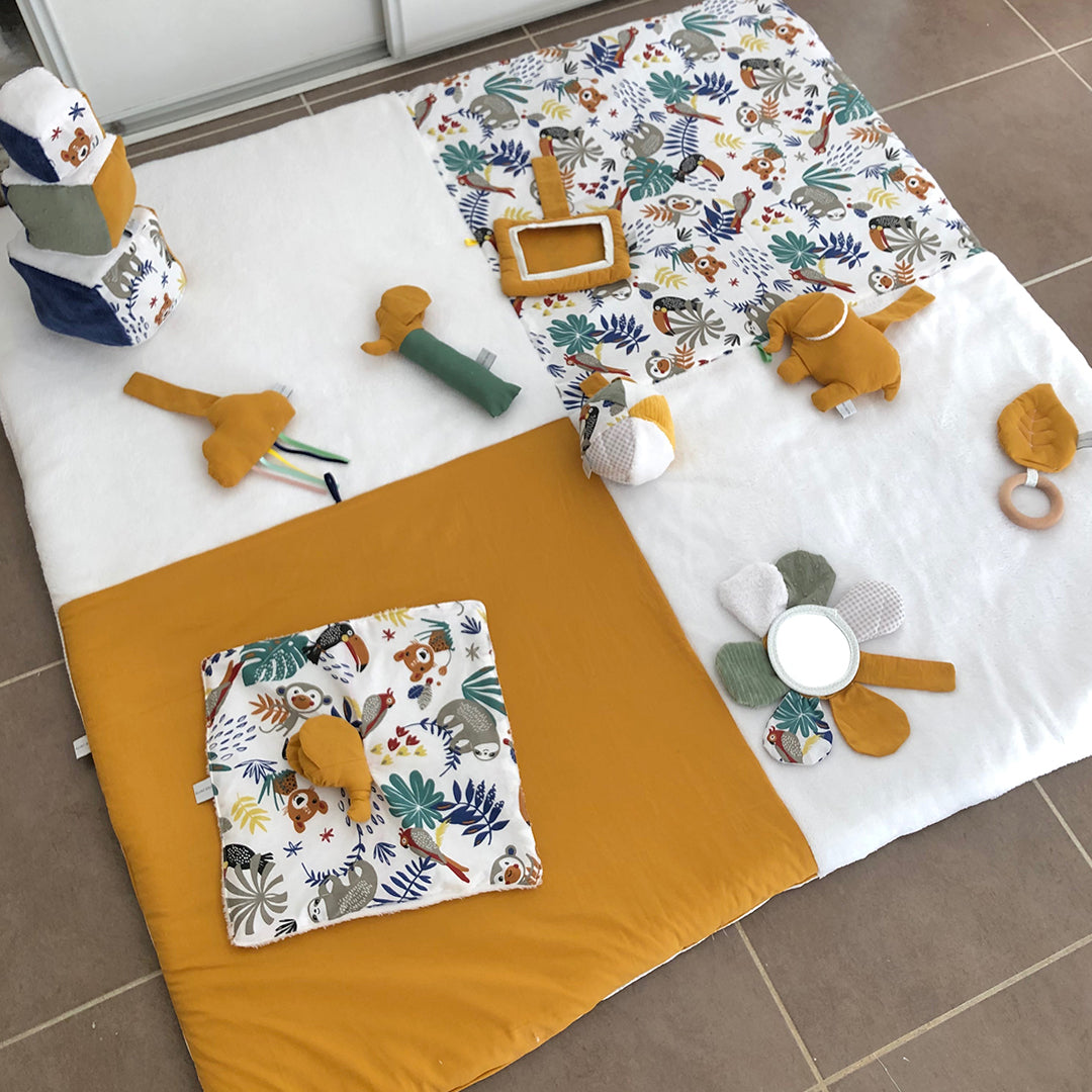 Tapis d’éveil évolutif et transportable – Amazonie moutarde