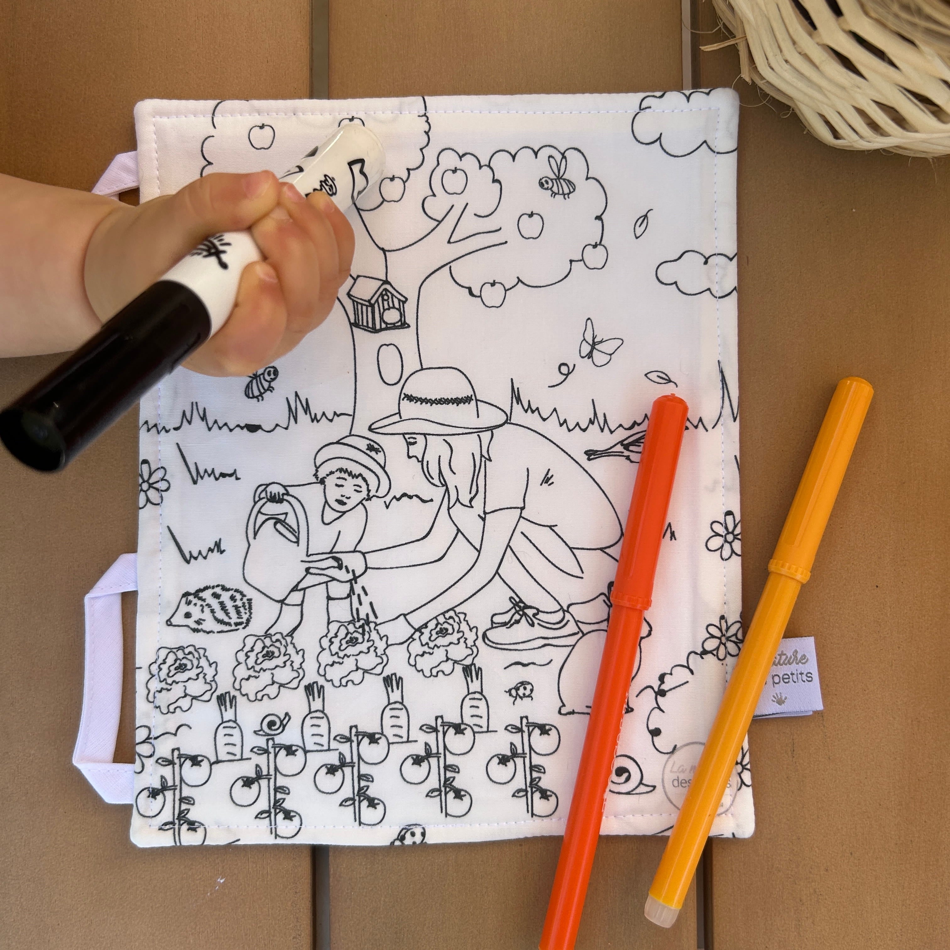 Page mallette d'activités évolutive - Scène - Petit jardinier