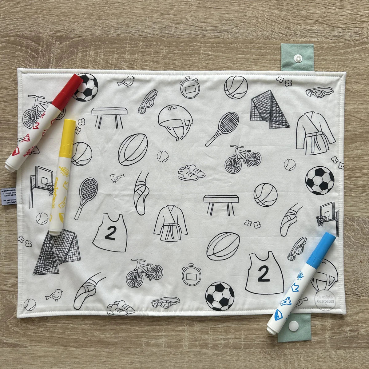 set-de-table-a-colorier-lavable-scene-sport-4-scaled.webp