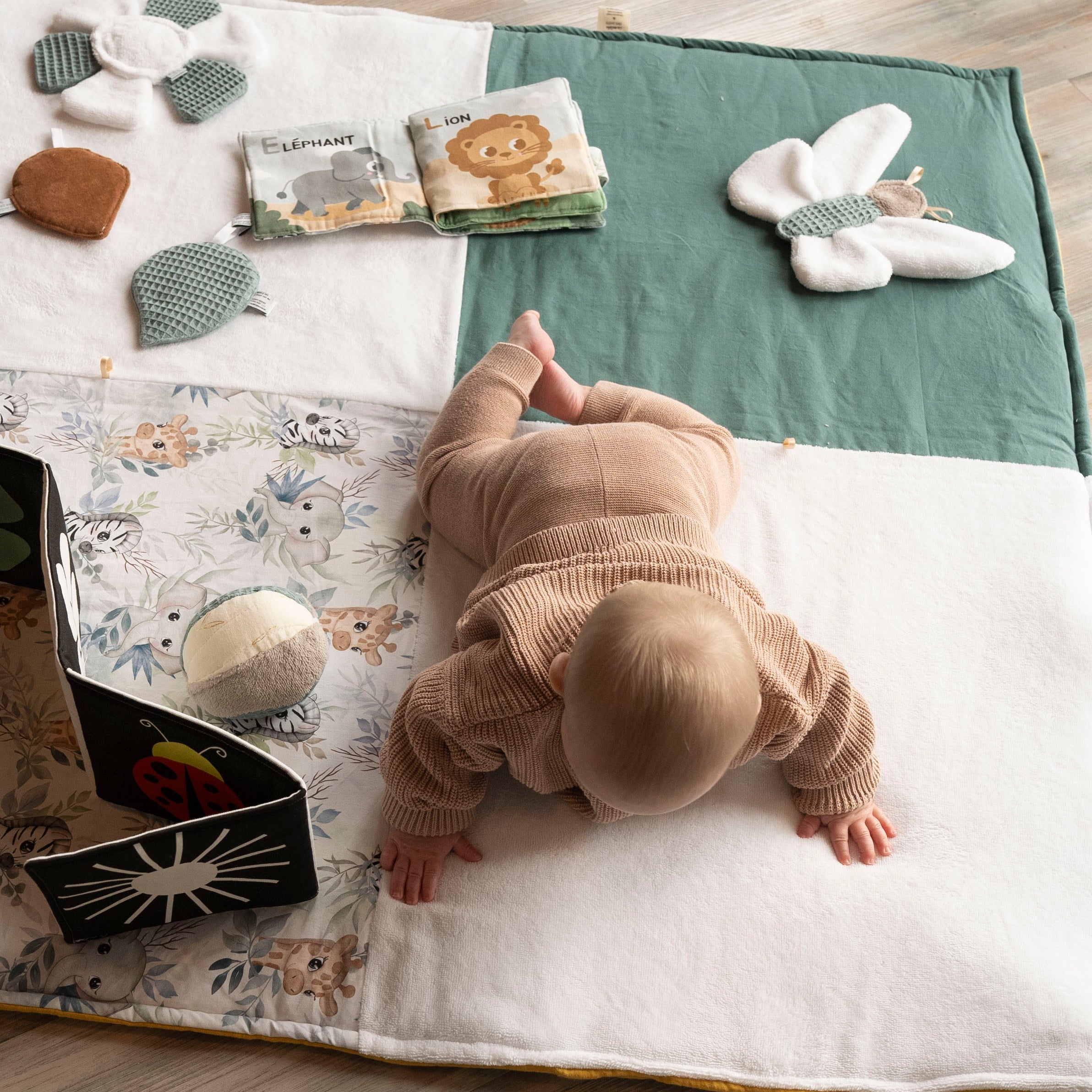 Tapis d’éveil nomade et évolutif – safari/thym