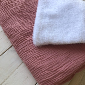 couverture-bebe-hiver-rose-pale