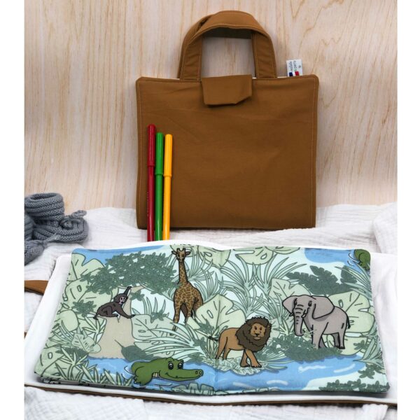 mallette-activites-coloriage-lavable-jeux-voyage-jungle-camel