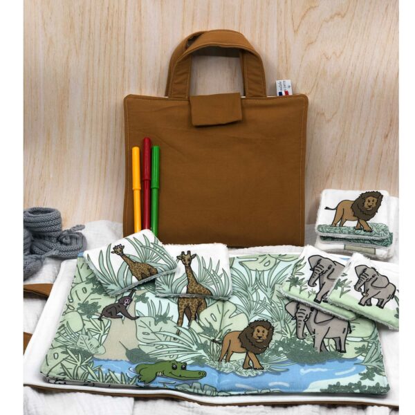 mallette-activites-coloriage-lavable-jeux-voyage-loto-jungle-camel