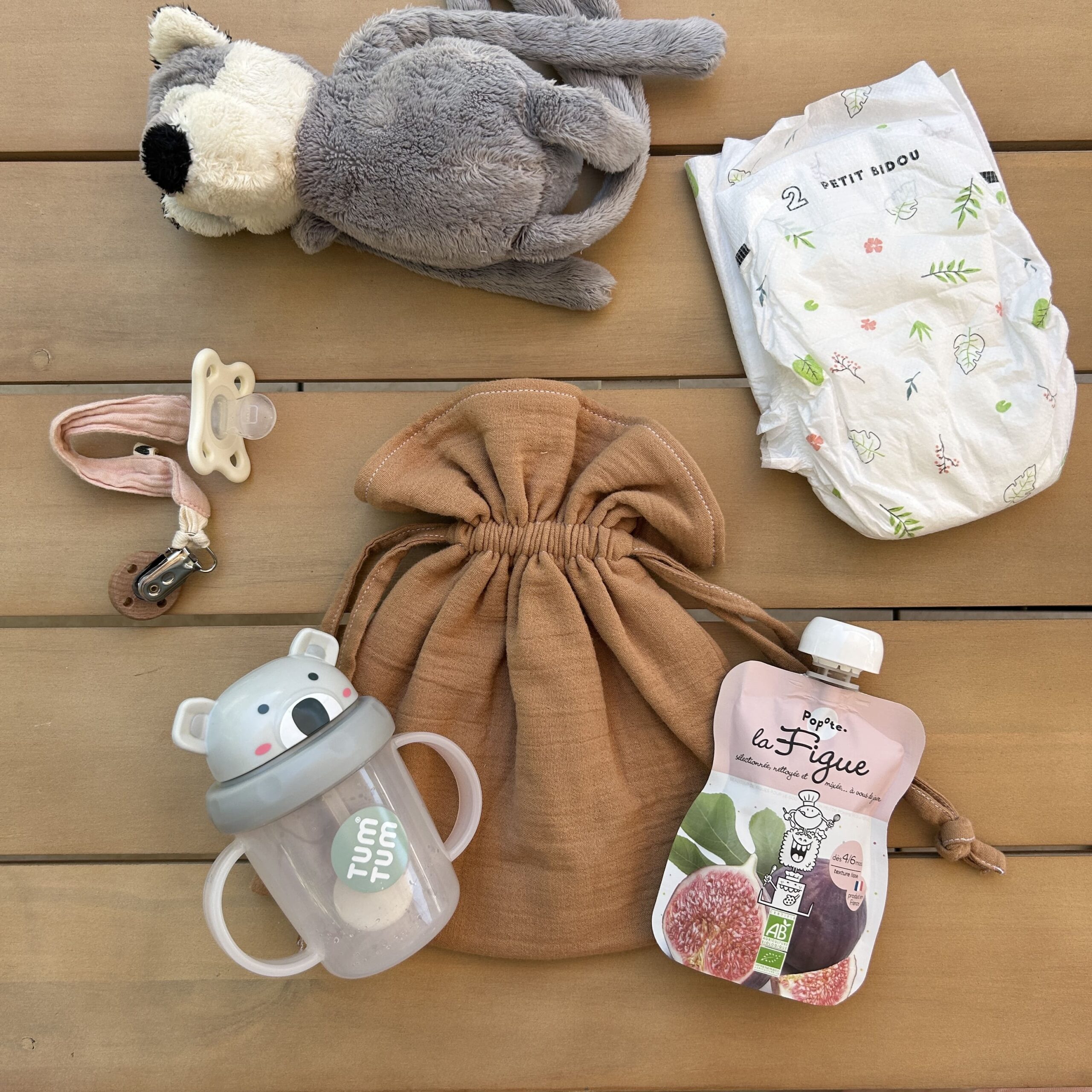 pochon-s-camel-contenus